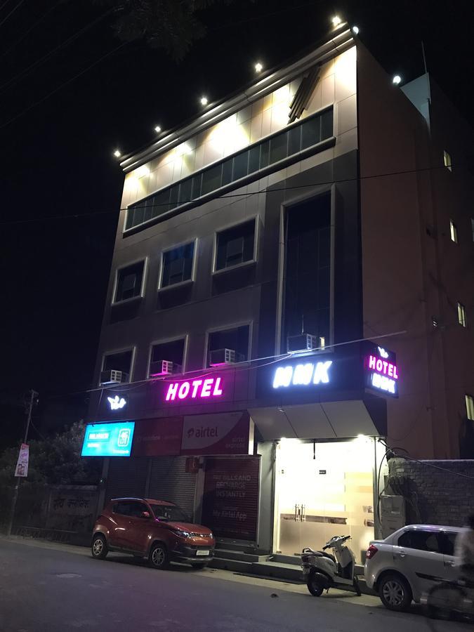 Hotel Mmk Kanpur Bagian luar foto