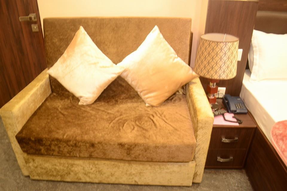 Hotel Mmk Kanpur Bagian luar foto