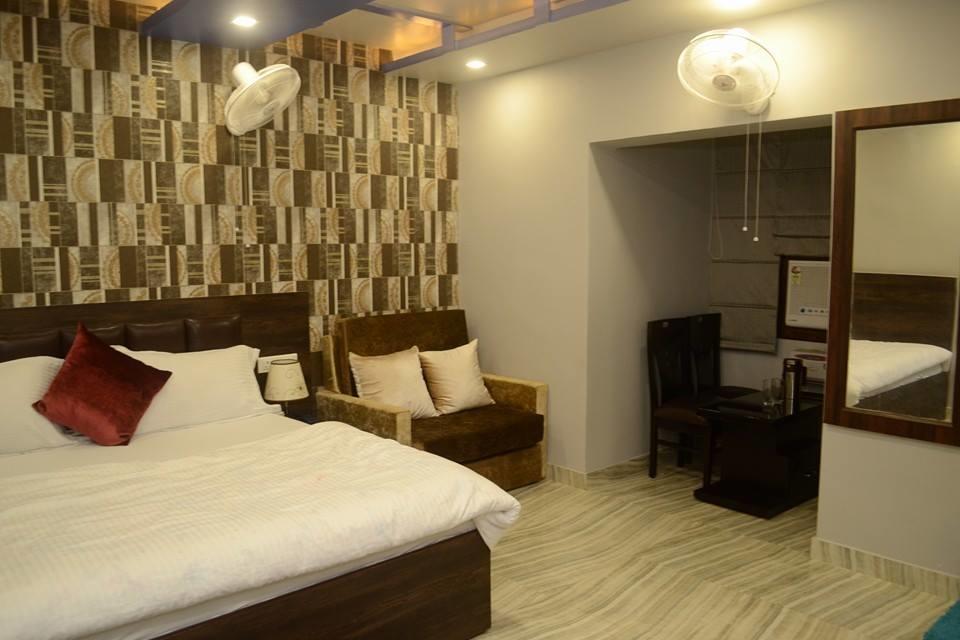 Hotel Mmk Kanpur Bagian luar foto