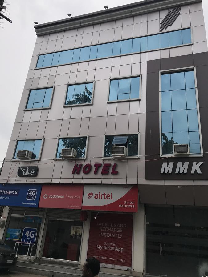 Hotel Mmk Kanpur Bagian luar foto