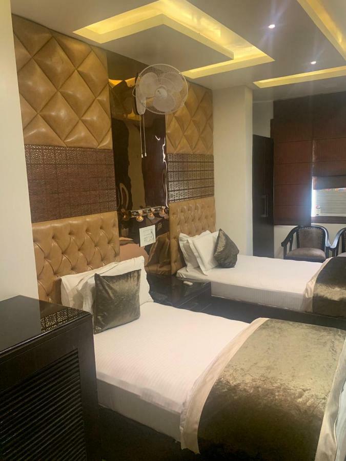 Hotel Mmk Kanpur Bagian luar foto